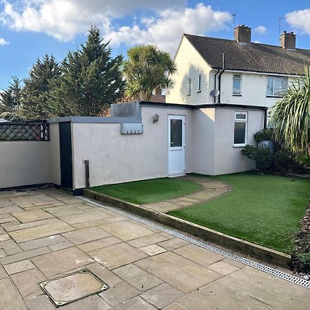 Cosy En-Suite Double Room1 Heathrow Accommodation Northolt  Exterior photo