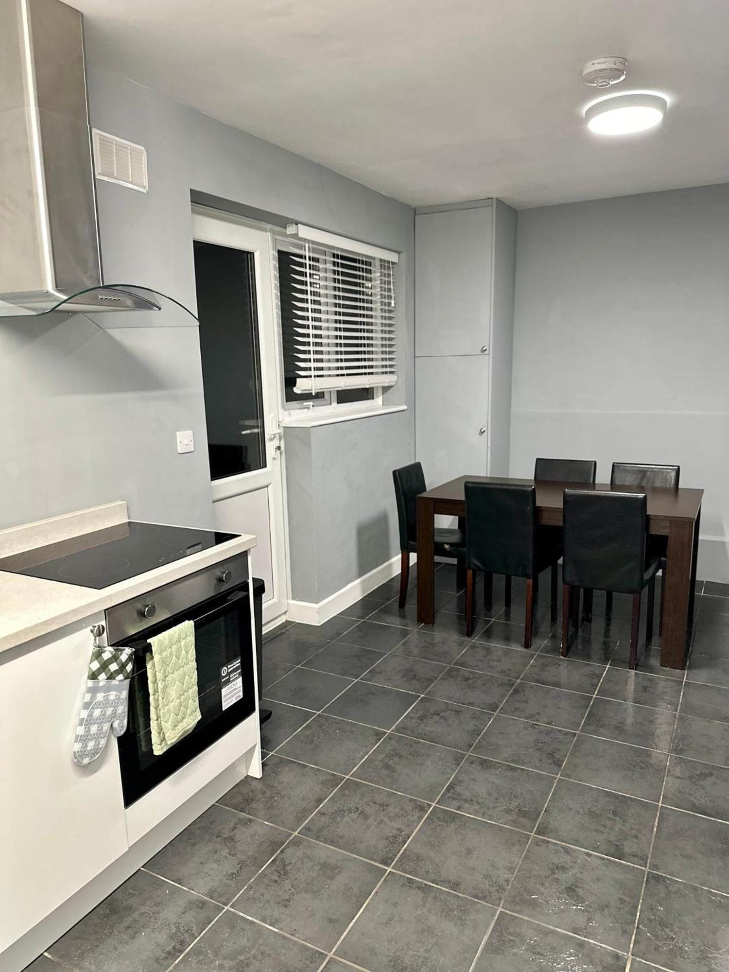 Cosy En-Suite Double Room1 Heathrow Accommodation Northolt  Exterior photo